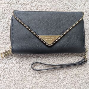 NWOT Rebecca Minkoff Wristlet Black Wallet Clutch w/ Gold Hardware